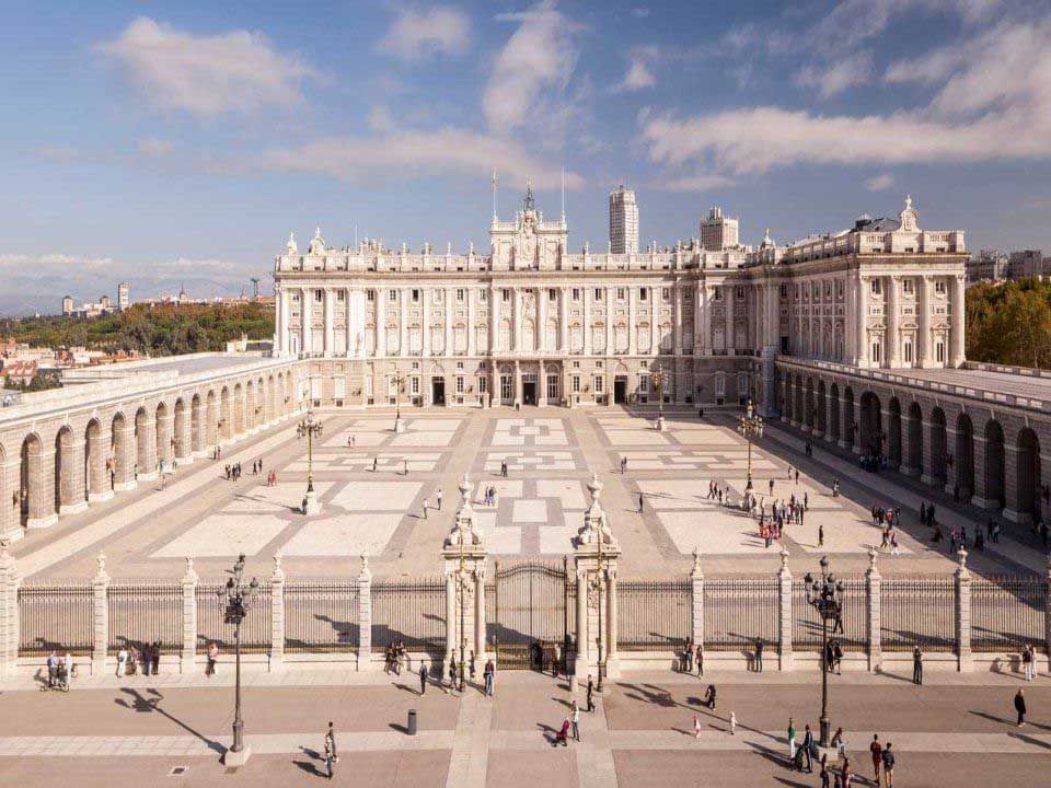 Descubre los palacios de Madrid