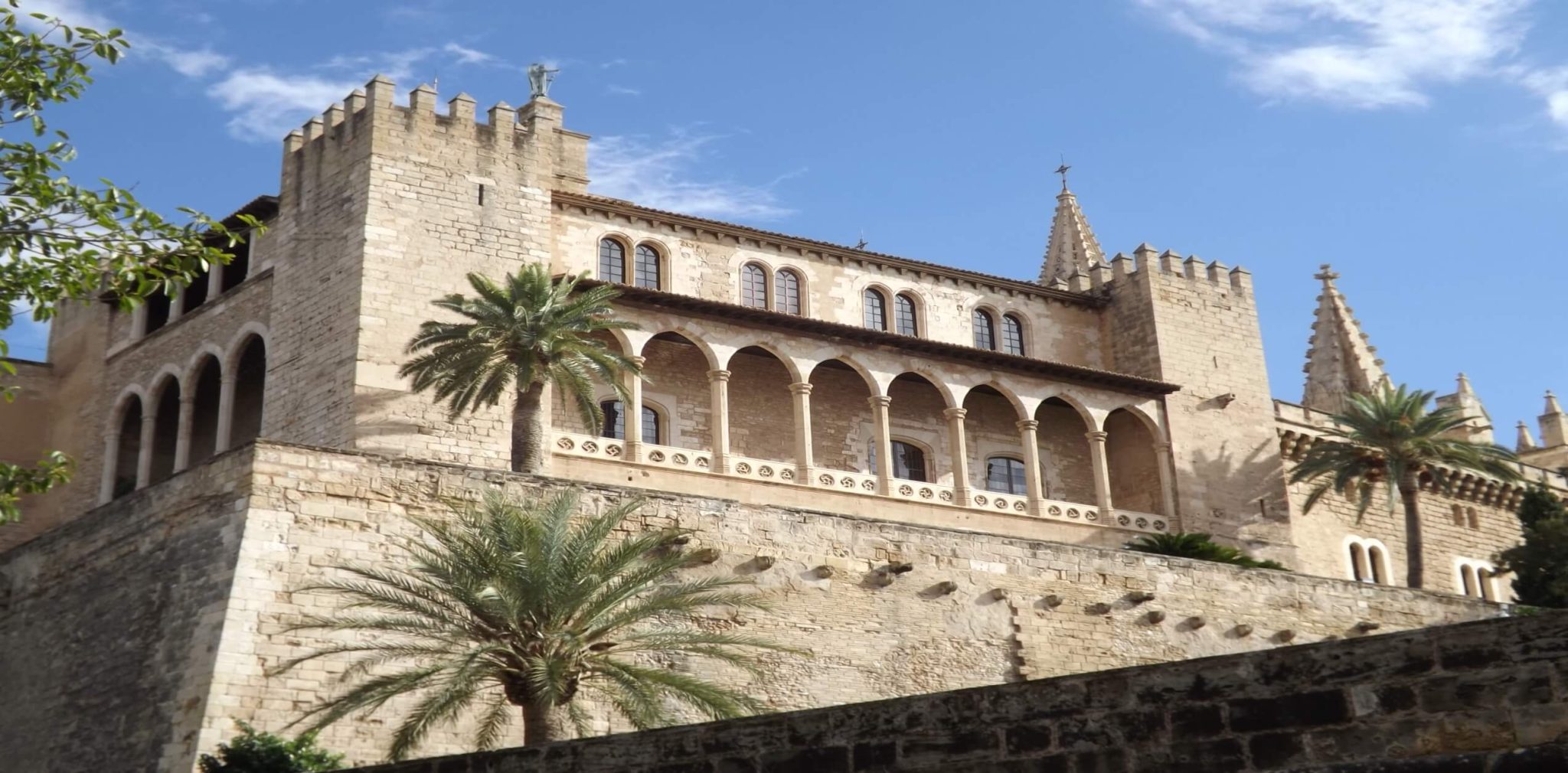 edificios históricos en palma de mallorca