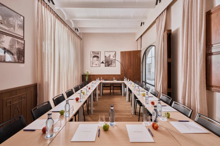 work meeting room in palma